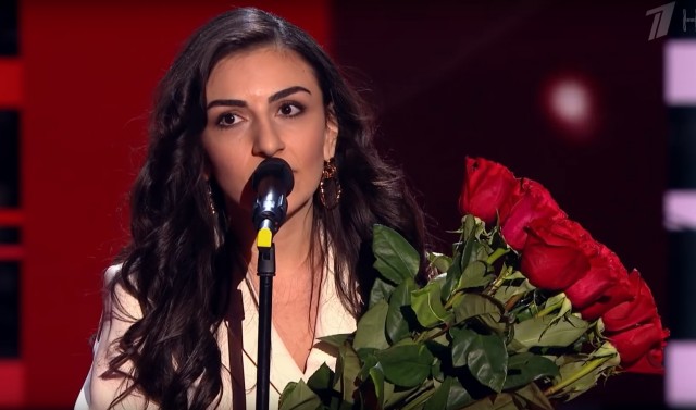 Арпи Абкарян исполняет песню Арианы Гранде "Dangerous Woman"